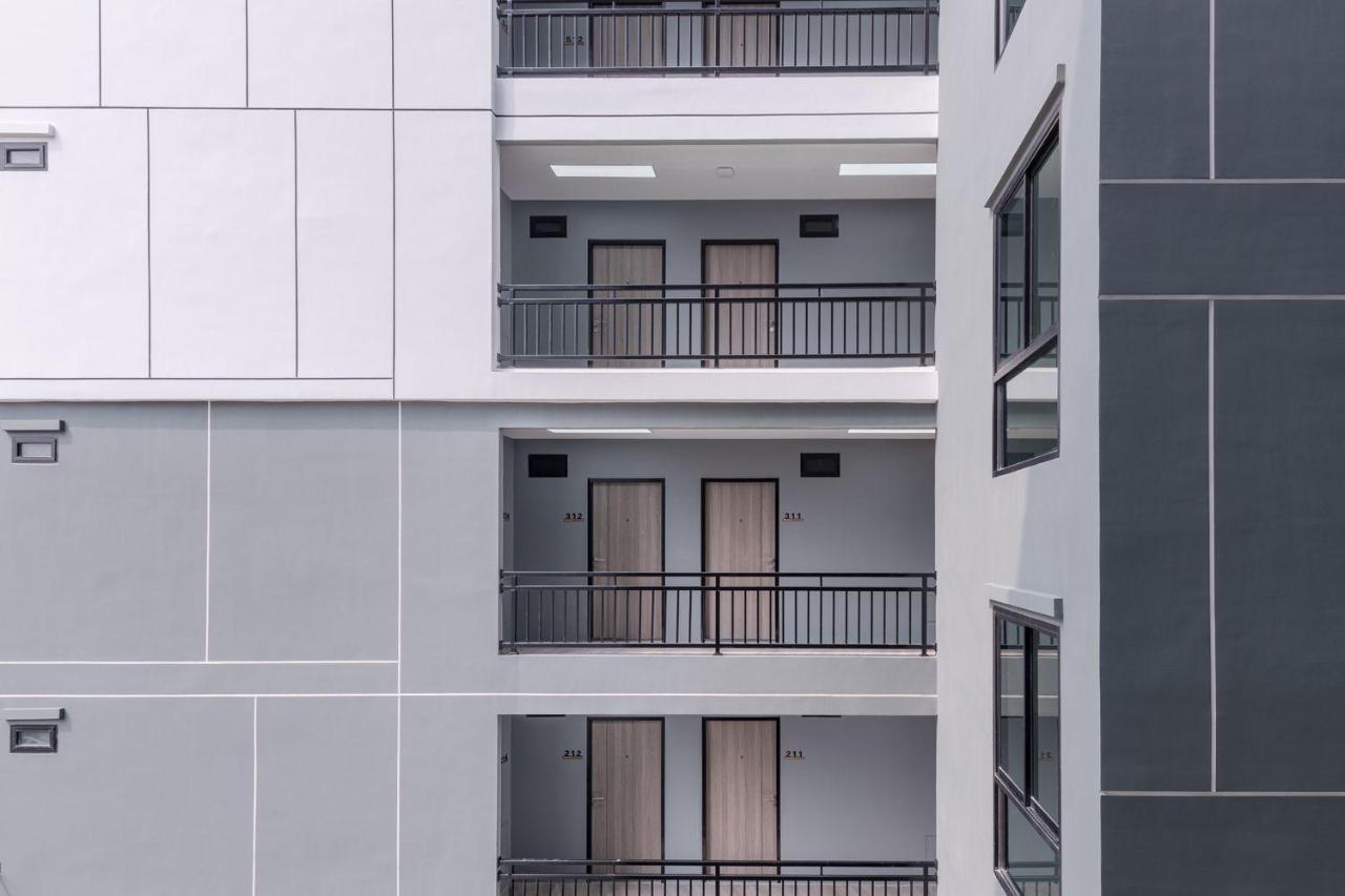 Aqua Residences อควา เรสซิเดนซ์ ห้องพักใหม่ให้เช่า ติดรถไฟฟ้าสถานีวุฒากาศ بانكوك المظهر الخارجي الصورة